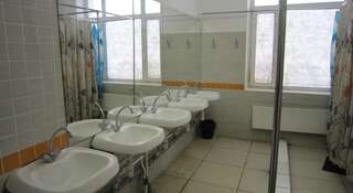 Гостиница Voykovskaya Hostel Москва Кровать в четырехместном номере с общей ванной комнатой-4